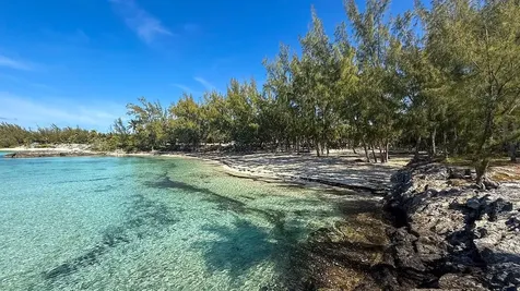 Beachfront Estate Eleuthera BS