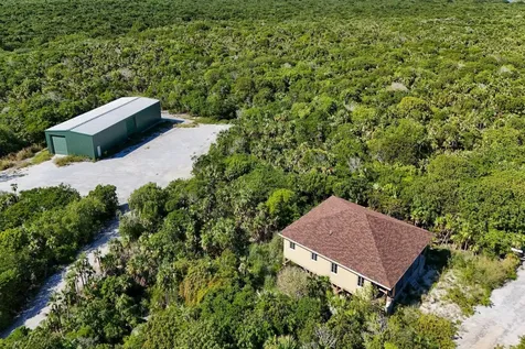 35 Acres Bannerman Town Eleuthera BS