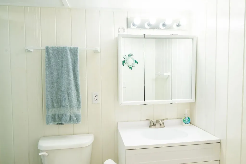 Baystreet Tellin Abaco BS