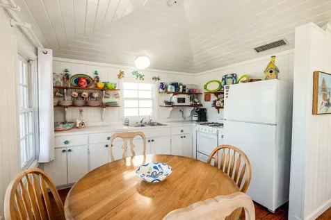 Baystreet Tellin Abaco BS