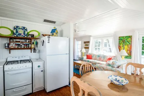 Baystreet Tellin Abaco BS