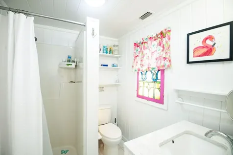 Baystreet Tellin Abaco BS