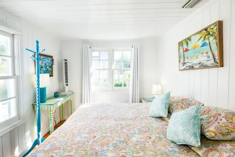 Baystreet Tellin Abaco BS