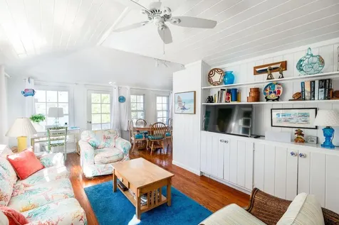 Baystreet Tellin Abaco BS