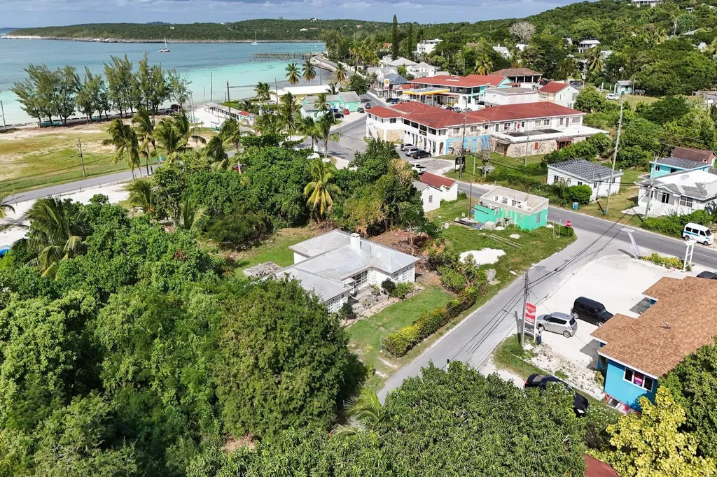 Lot 15, Colebrooke Dale Eleuthera BS