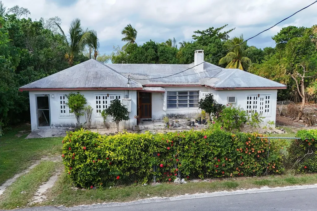 Lot 15, Colebrooke Dale Eleuthera BS