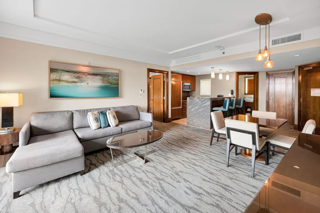 The Reef, Atlantis New Providence Paradise Island BS