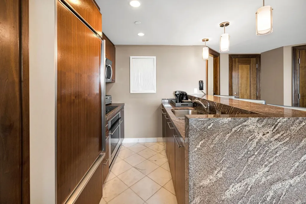 The Reef, Atlantis New Providence Paradise Island BS