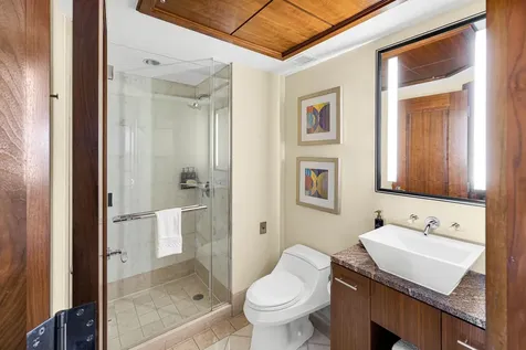 The Reef, Atlantis New Providence Paradise Island BS