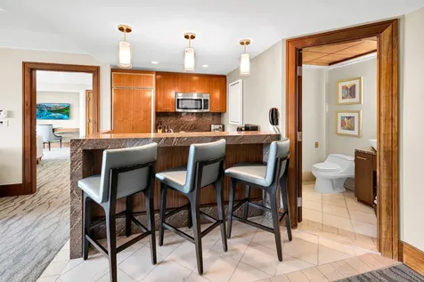 The Reef, Atlantis New Providence Paradise Island BS