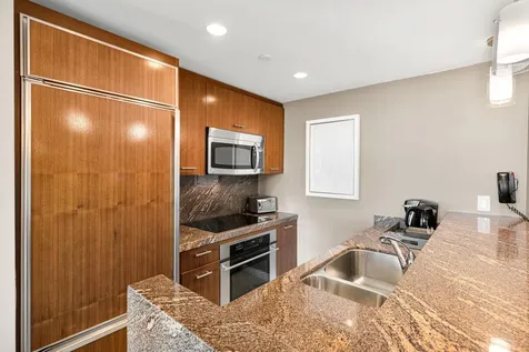 The Reef, Atlantis New Providence Paradise Island BS