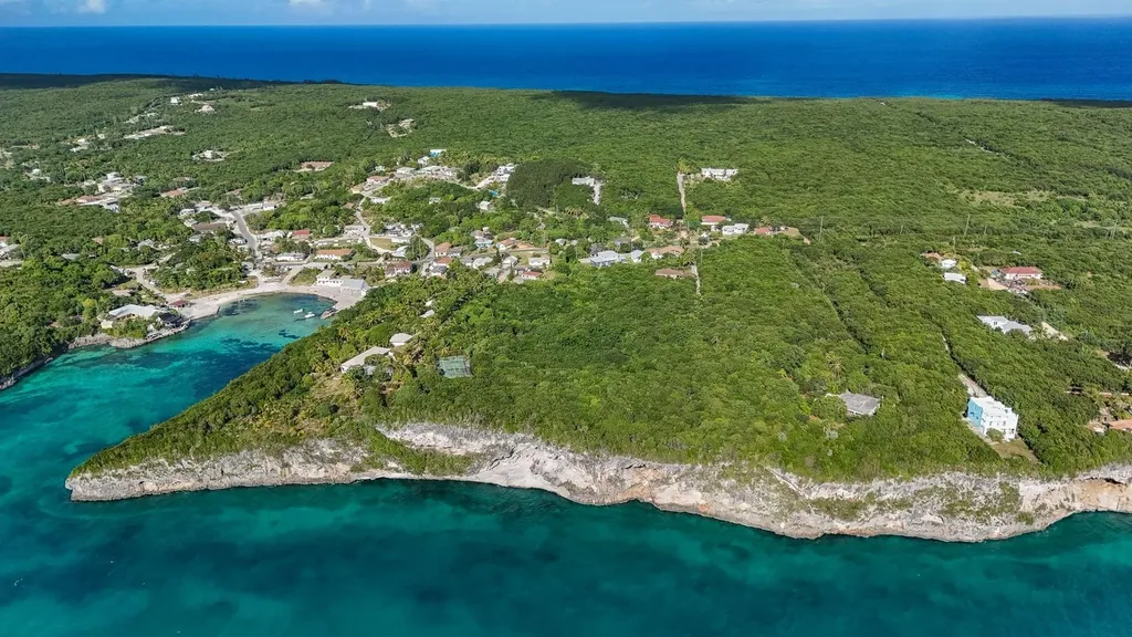 1.348 Acres, Cliff Front Eleuthera BS