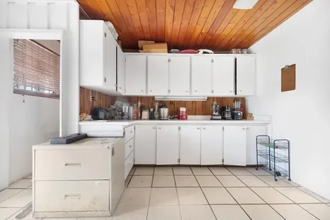 243 Dorsetteville Sect. 3 New Providence Paradise Island BS