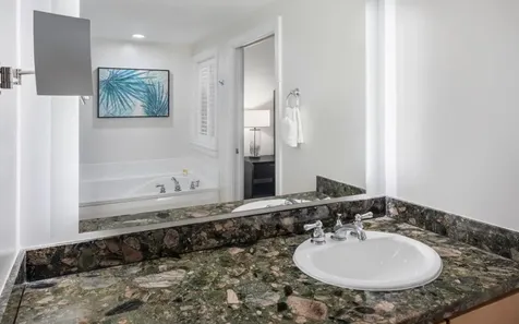 Harbourside Marina, Pi New Providence Paradise Island BS