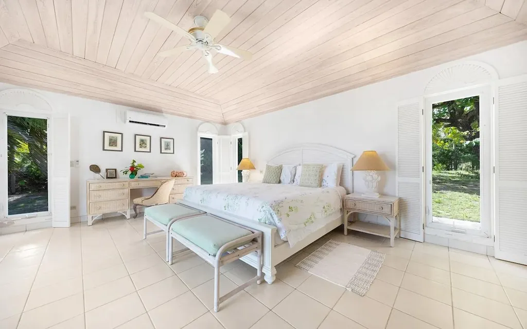 Senza Nome, Double Bay Eleuthera BS