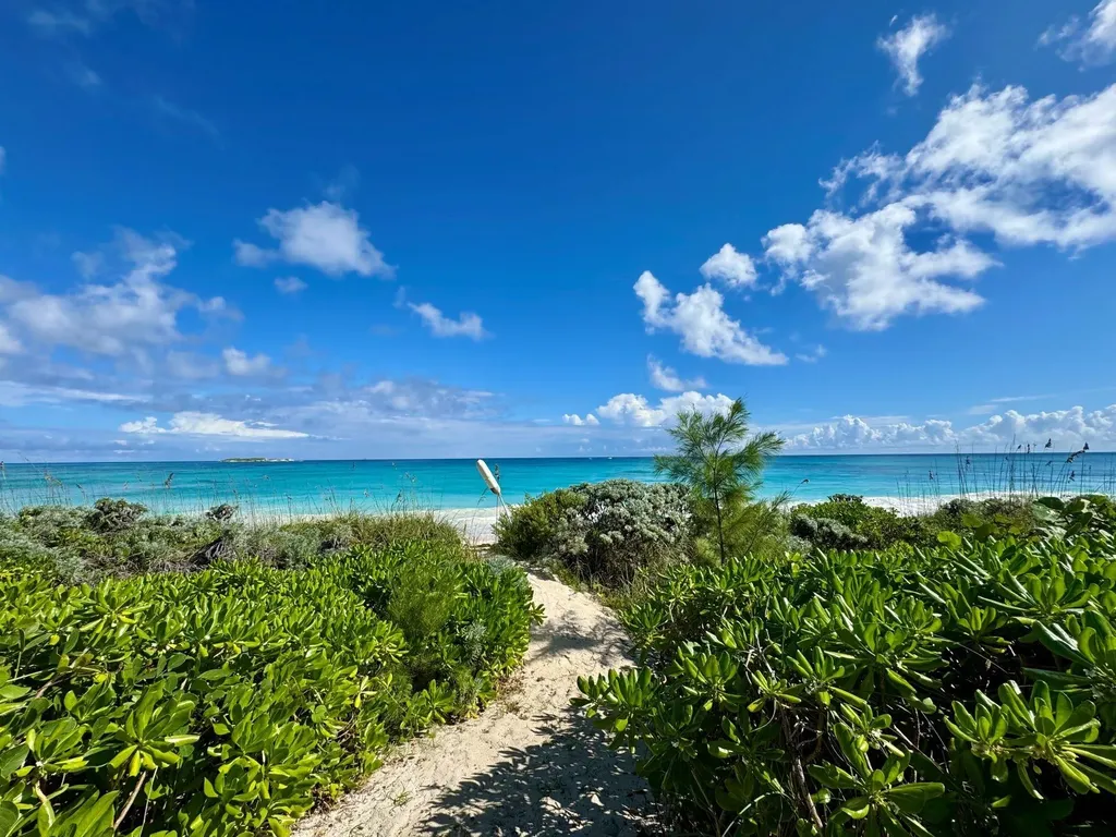 Senza Nome, Double Bay Eleuthera BS