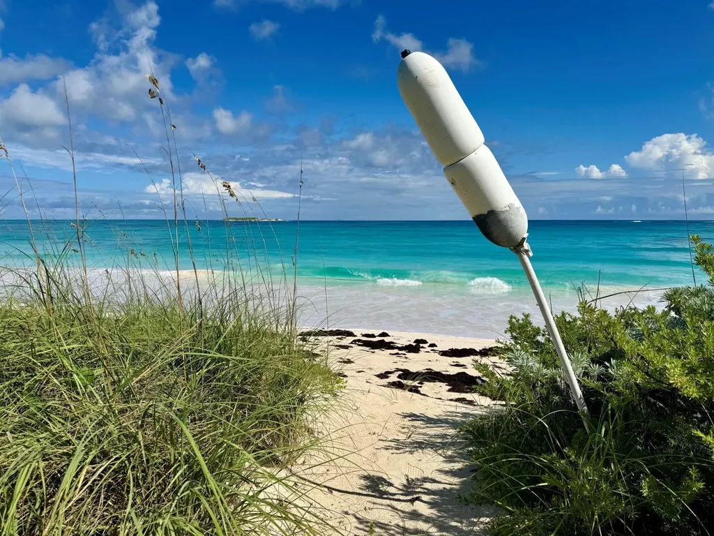 Senza Nome, Double Bay Eleuthera BS