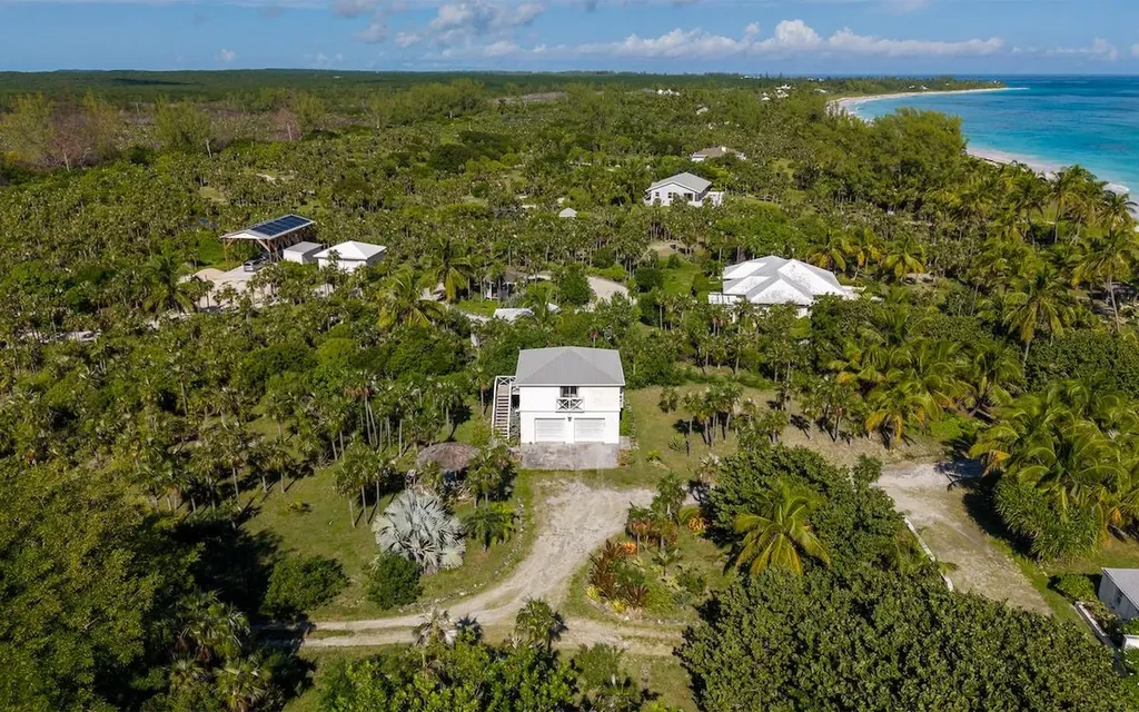 Senza Nome, Double Bay Eleuthera BS