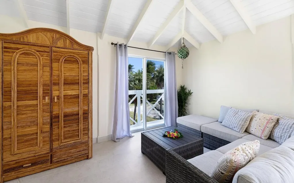 Senza Nome, Double Bay Eleuthera BS