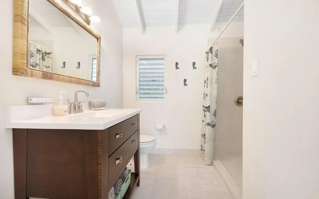 Senza Nome, Double Bay Eleuthera BS