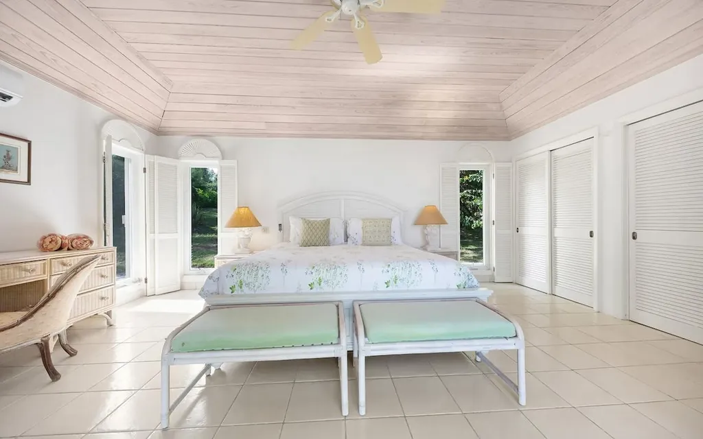 Senza Nome, Double Bay Eleuthera BS