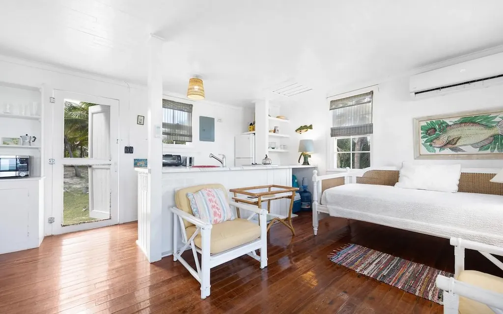 Senza Nome, Double Bay Eleuthera BS