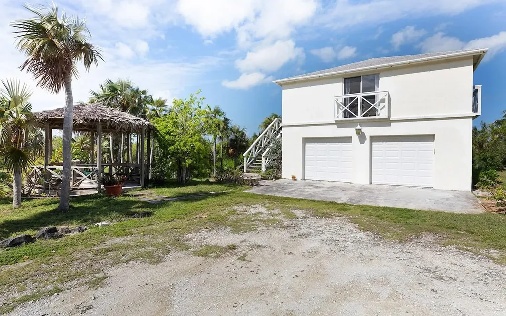 Senza Nome, Double Bay Eleuthera BS