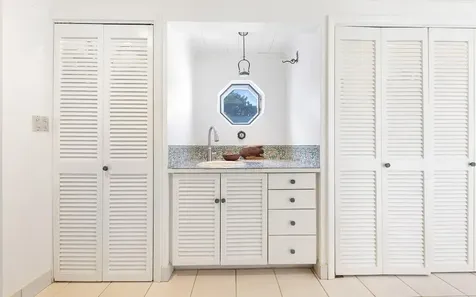 Senza Nome, Double Bay Eleuthera BS