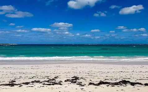 Senza Nome, Double Bay Eleuthera BS