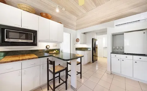 Senza Nome, Double Bay Eleuthera BS