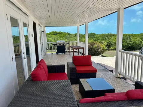 The White House Long Island BS