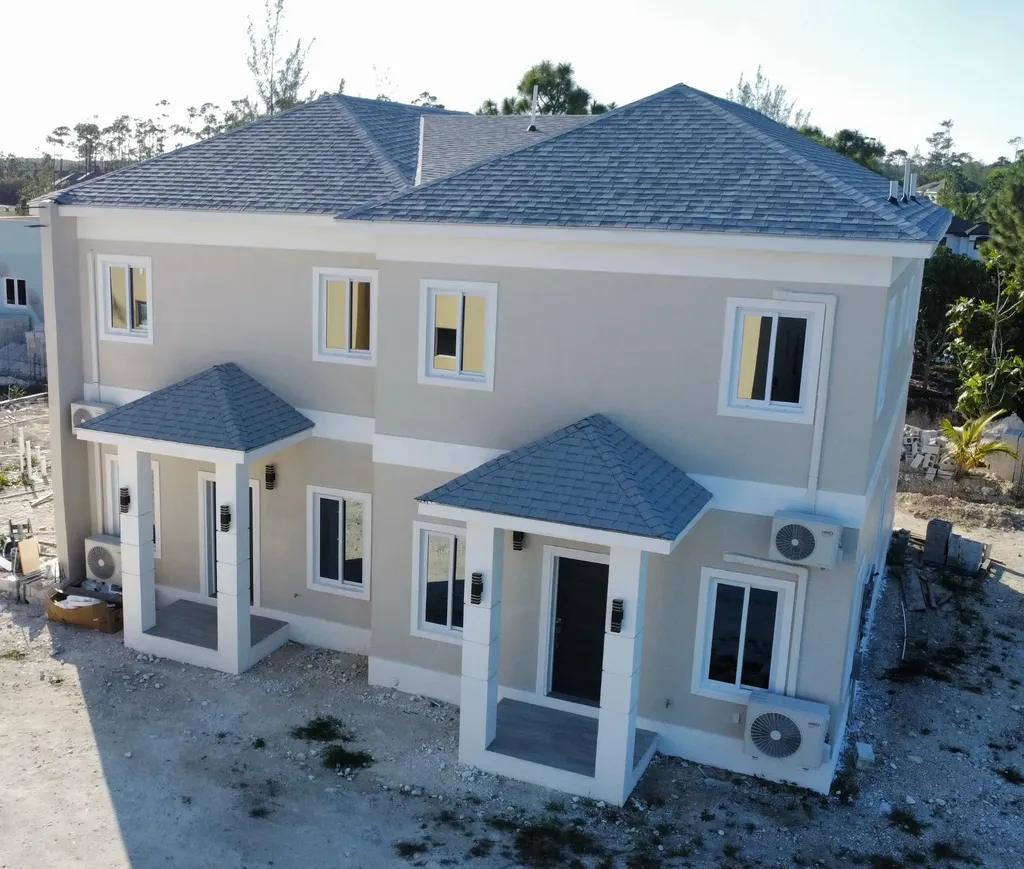 Seahorse Blvd., South Oce 11 New Providence Paradise Island BS