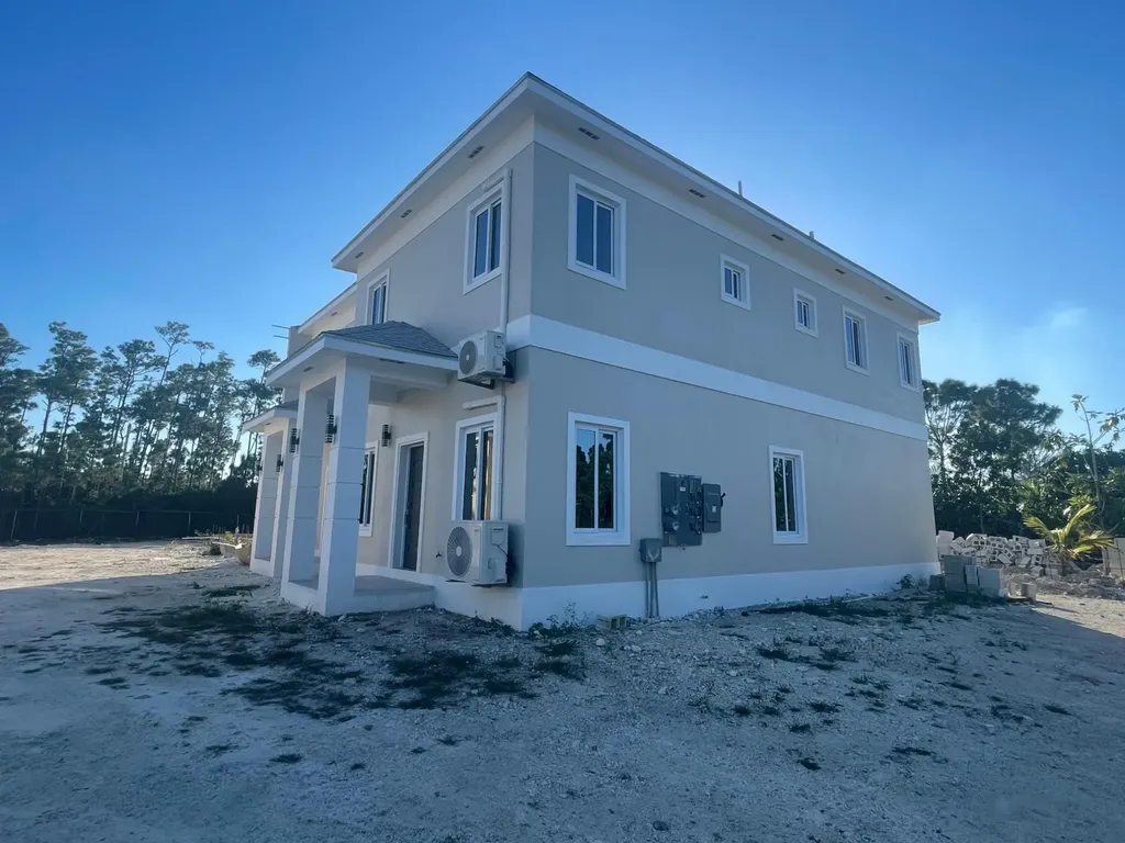 Seahorse Blvd., South Oce 11 New Providence Paradise Island BS
