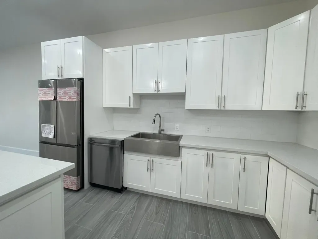 Seahorse Blvd., South Oce 11 New Providence Paradise Island BS