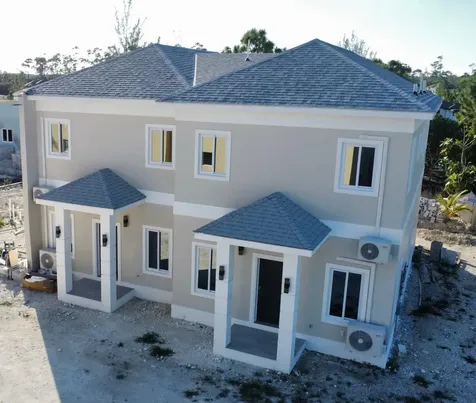 Seahorse Blvd., South Oce 11 New Providence Paradise Island BS