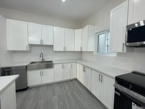 Seahorse Blvd., South Oce 11 New Providence Paradise Island BS