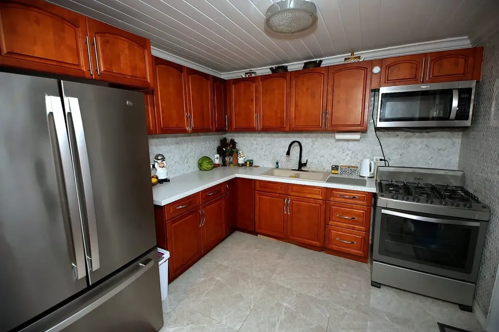 Churchill Avenue 150 New Providence Paradise Island BS