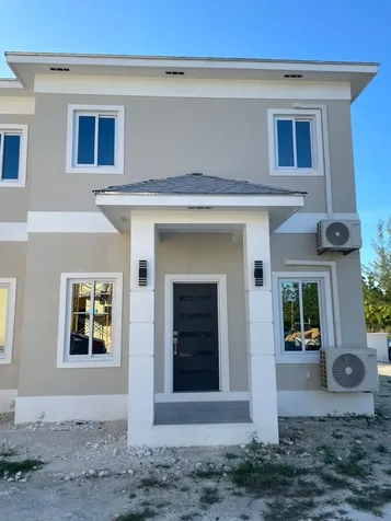 Seahorse Blvd., South Oce 11 New Providence Paradise Island BS
