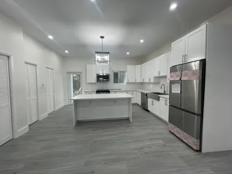 Seahorse Blvd., South Oce 11 New Providence Paradise Island BS