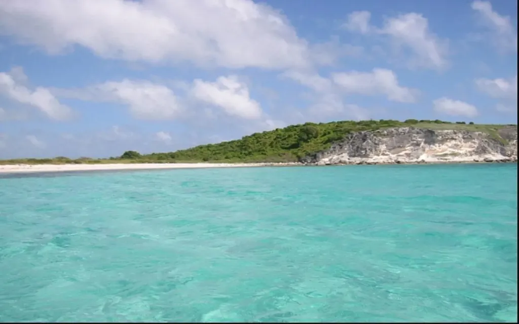 Snow Beach Cottage San Salvador BS