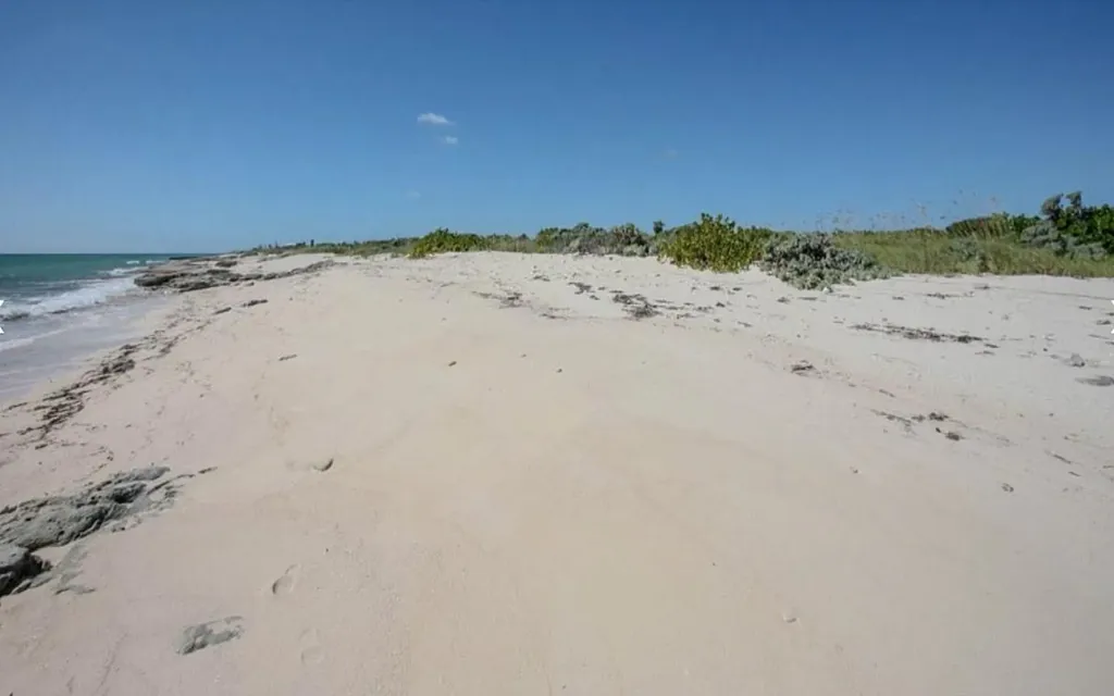 Snow Beach Cottage San Salvador BS