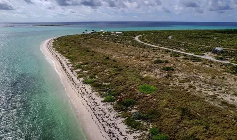 Snow Beach Cottage San Salvador BS