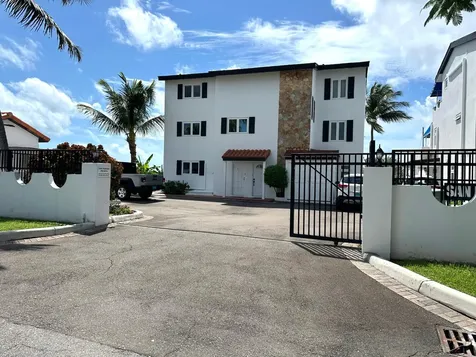 San Marino New Providence Paradise Island BS