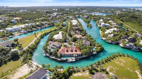 Beach Island 11b New Providence Paradise Island BS