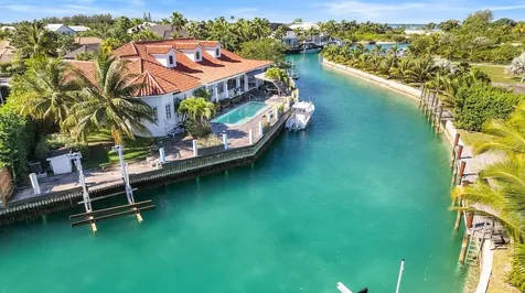 Beach Island 11b New Providence Paradise Island BS
