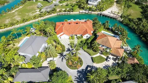 Beach Island 11b New Providence Paradise Island BS
