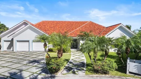 Beach Island 11b New Providence Paradise Island BS