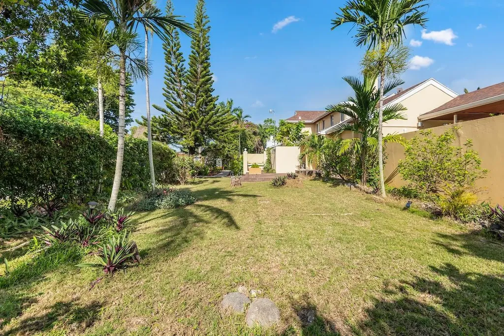 Bougainvillea Avenue 13 New Providence Paradise Island BS