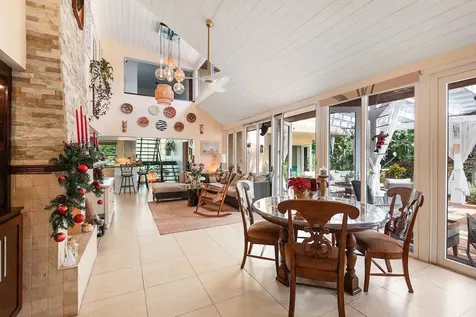 Bougainvillea Avenue 13 New Providence Paradise Island BS