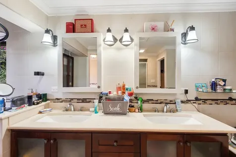 Bougainvillea Avenue 13 New Providence Paradise Island BS